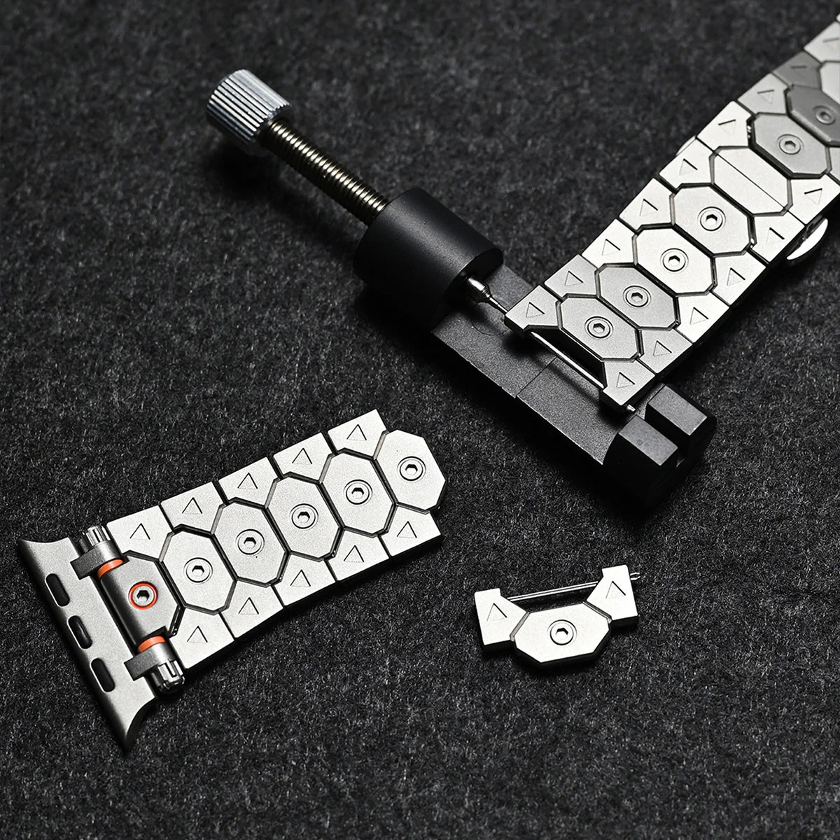 CLAIRS TITANIUM APPLE WATCH BAND - Image 23