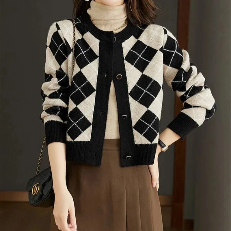 Clara Woods Argyle Top - Image 7