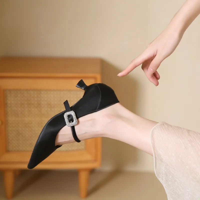 Dana Woods Kitten Heels - Image 4