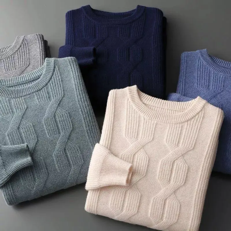 Heritage Cable Knit Sweater - Image 9