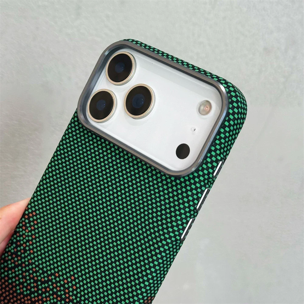 Horizon Fade Case – iPhone 17 Series - Image 4