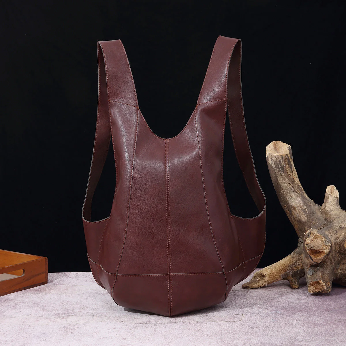 Parla Curve Leather Backpack - Image 4