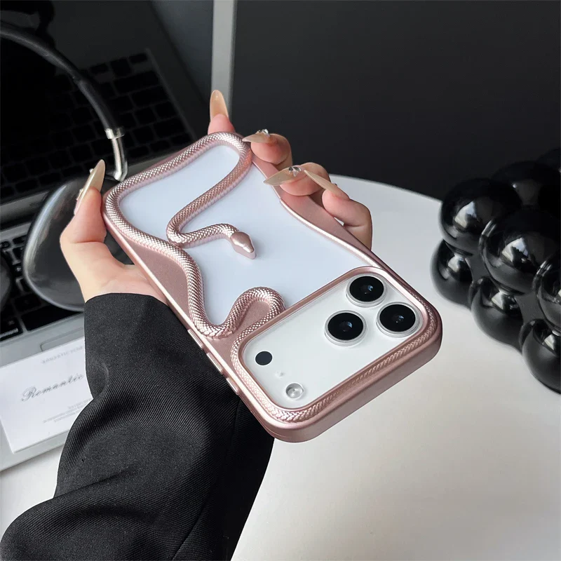 Serpent Luxe Case – iPhone 17 Series - Image 4