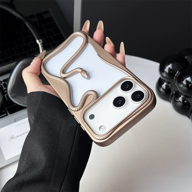 Serpent Luxe Case – iPhone 17 Series - Image 5