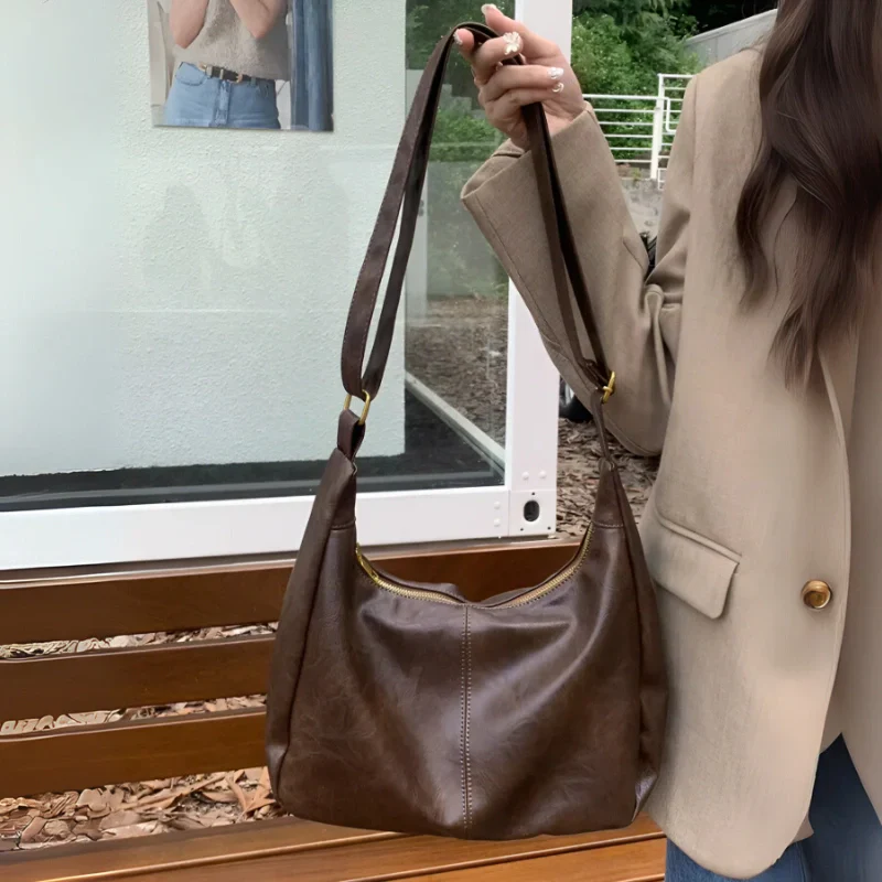 Valentina Monroe Leather Shoulder Bag - Image 2